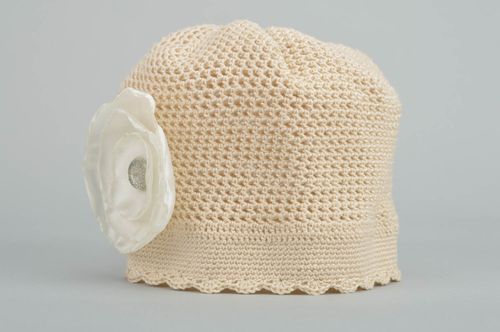 Bonnet tricoté fait main Bonnet enfant beige avec fleur Vêtements enfant - MADEheart.com