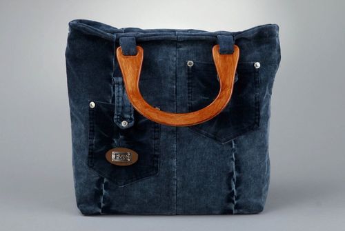 Bolsa con bolsillos hecha a mano - MADEheart.com