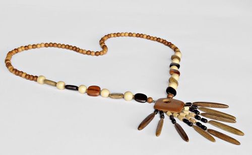 Collana di legno con perle fatta a mano Accessori da donna Bigiotteria da donna - MADEheart.com