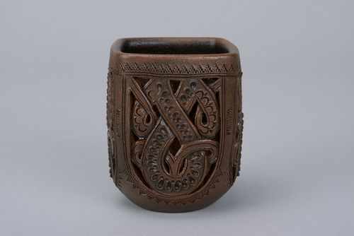 Vase fait main en céramique original - MADEheart.com