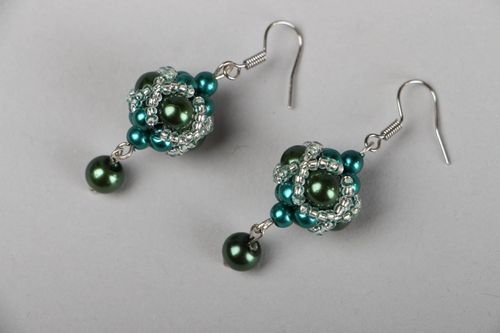 Beaded earrings - MADEheart.com