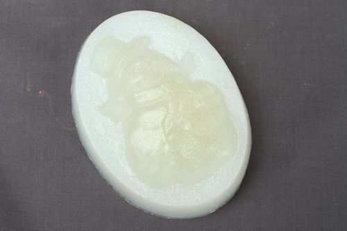 Homemade white soap - MADEheart.com