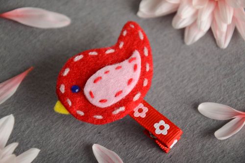 Red hair clip made of rep ribbon and fleece handmade baby batterre Bird - MADEheart.com