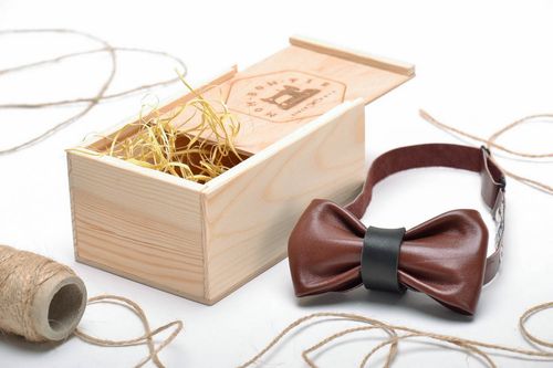 Leather bow tie - MADEheart.com