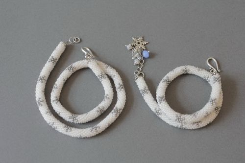 Set de collar y pulsera hecho de abalorios de cristal checo - MADEheart.com
