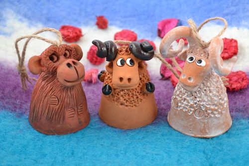Campanelli dautore in ceramica fatti a mano set di tre campanelli animali - MADEheart.com