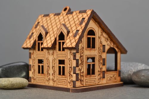 Maisonnette en bois brut à décorer artisanale  - MADEheart.com