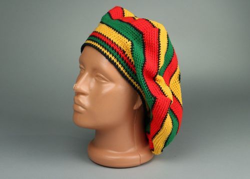Crocheted beret - MADEheart.com