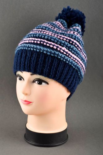 Bonnet tricot fait main Chapeau au crochet Accessoire femme design unique - MADEheart.com