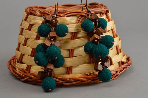 Orecchini di lana fatti a mano orecchini originali rotondi accessori donna - MADEheart.com