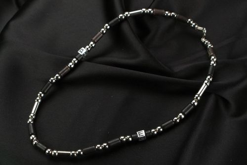 Handgemachte künstlerische Perlenkette - MADEheart.com