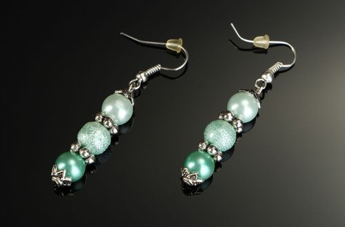 Boucles doreilles aux perles faites main originales - MADEheart.com