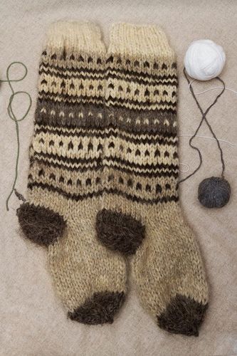 Les chaussettes longues en laine - MADEheart.com