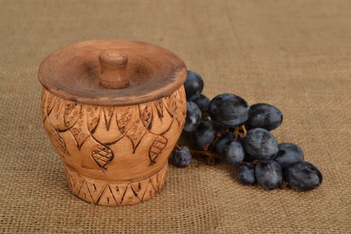Pote artesanal de cerâmica com tampa - MADEheart.com
