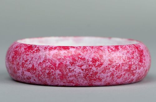 Wooden bracelet, pink marble effect - MADEheart.com