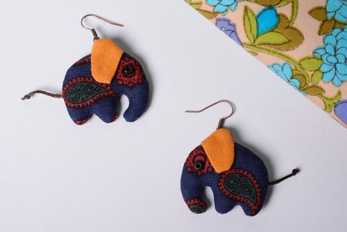 Handmade cotton and linen dangle earrings - MADEheart.com