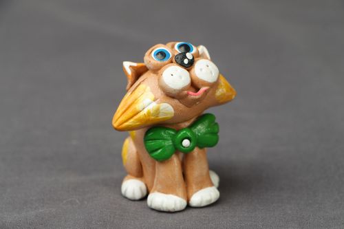 Clay figurine Cat with a Bow - MADEheart.com