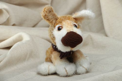 Вязаная игрушка для детей Собака-улыбака - MADEheart.com