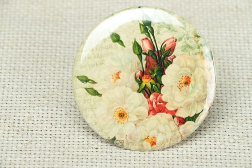 Gentle pocket mirror for girls - MADEheart.com