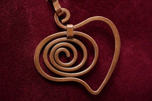 Pendentif Coeur fil en cuivre wire wrapping accessoire original fait main - MADEheart.com