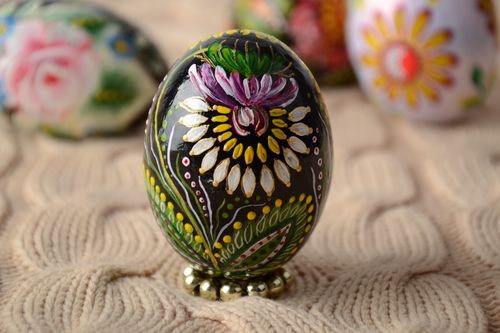Huevo decorativo de madera hecho a mano adorno para el hogar - MADEheart.com