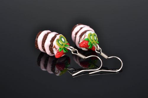 Boucles doreilles pendantes gâteaux faites main - MADEheart.com