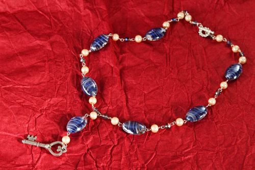 Collier bleu Bijou fait main avec pendentif clé long original Cadeau femme - MADEheart.com