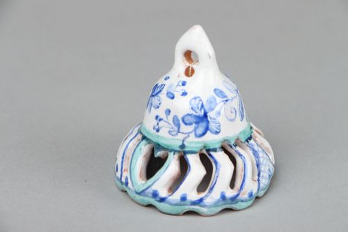 Jolie petite cloche en céramique décorée faite main - MADEheart.com