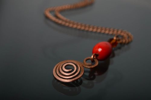 Copper pendant with natural coral - MADEheart.com