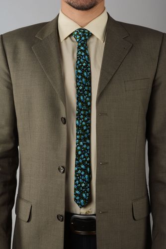 Cravate en viscose avec imprimé floral original - MADEheart.com