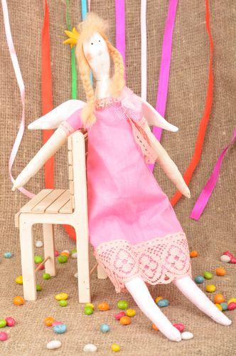 Мягкая игрушка ручной работы в виде куклы из хлопка розовая оригинальная  - MADEheart.com