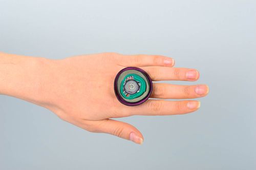Anello da donna in cuoio fatto a mano anello di metallo accessori originali - MADEheart.com