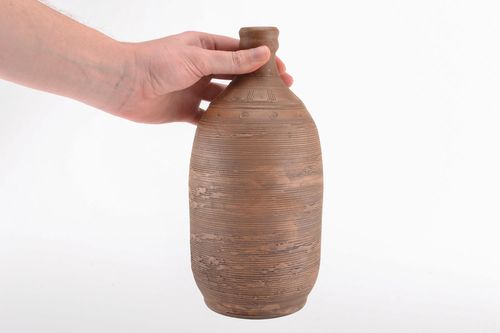 60 oz ceramic bottle shape pitcher made of white clay 2,11 lb - MADEheart.com