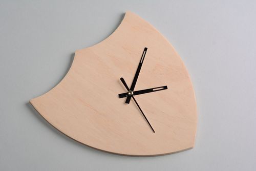 Horloge en bois brut à décorer fait main - MADEheart.com