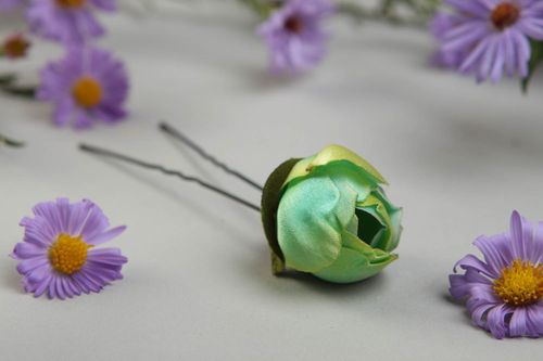 Horquilla artesanal accesorio para el cabello con flor regalo para chica - MADEheart.com