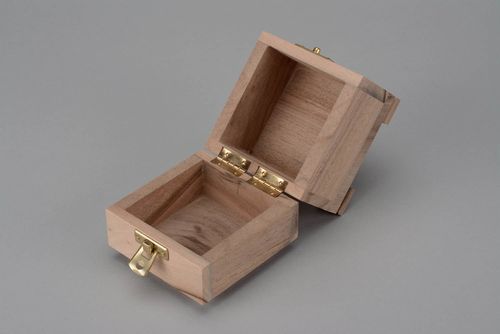 Boîte à décorer sculptée en bois à la main - MADEheart.com