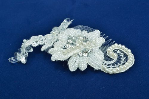 Hair comb with pearl and strasses - MADEheart.com