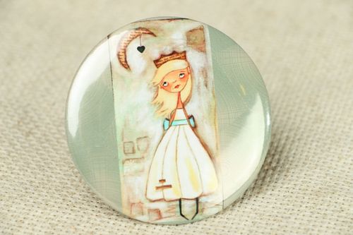 Miroir de poche fait main accessoire original pour fille avec image Princesse - MADEheart.com
