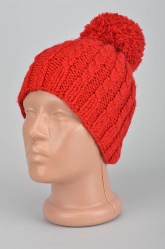 Bonnet rouge fait main Bonnet tricot avec pompon original Vêtement enfant - MADEheart.com