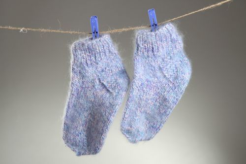 Chaussettes tricotées fait main Vêtements femme Chaussettes de laine bleu ciel - MADEheart.com