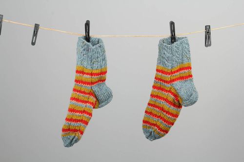 Chaussettes tricotées en laine rayées chaudes  - MADEheart.com