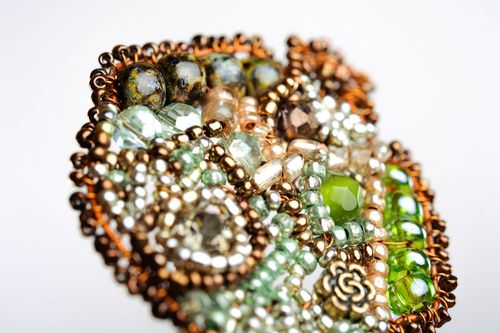 Broche originale Poisson en perles de rocailles fait main - MADEheart.com