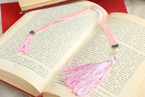 Bookmark with tassel for a book - MADEheart.com