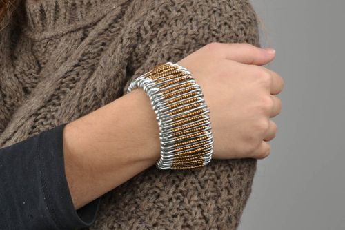 Bracelet en épingles et perles de rocaille fait main  - MADEheart.com