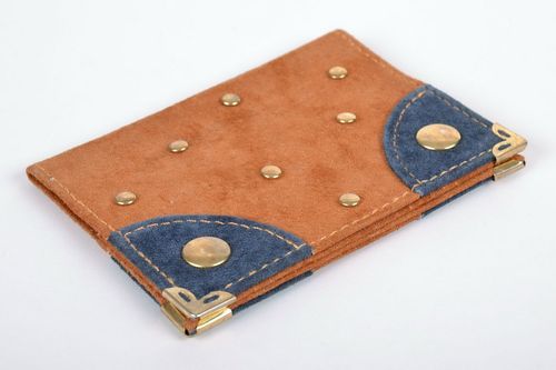 Capa de couro artesanal para o passaporte - MADEheart.com
