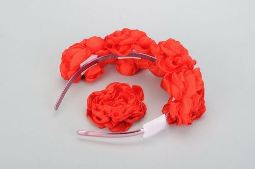 Serre tête avec fleurs Rose rouge - MADEheart.com