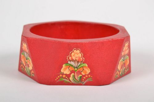 Bracelet en bois peint rouge fait main - MADEheart.com