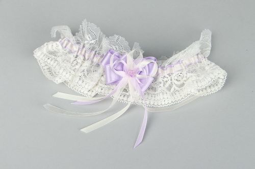Lace garter for bride Lavender - MADEheart.com