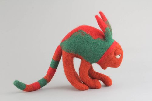 Toy made of wool using needle felting technique - MADEheart.com
