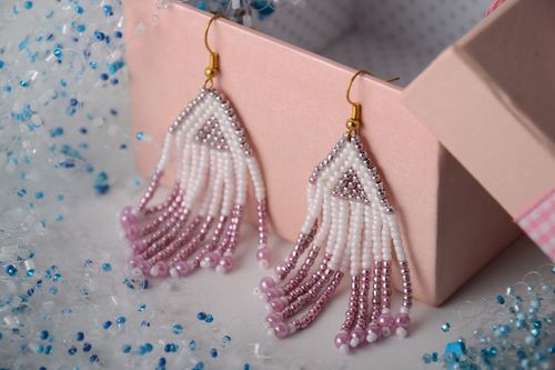 Beautiful handmade beaded long earrings - MADEheart.com